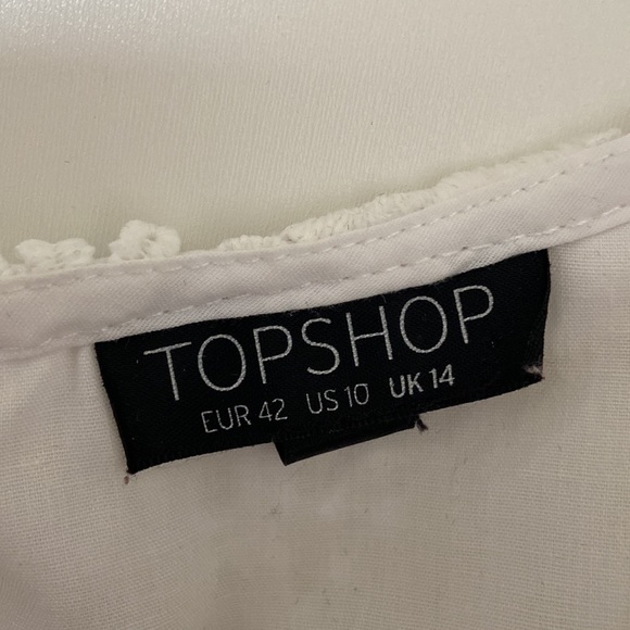Topshop Lace Crop Top - Picture 2 of 4